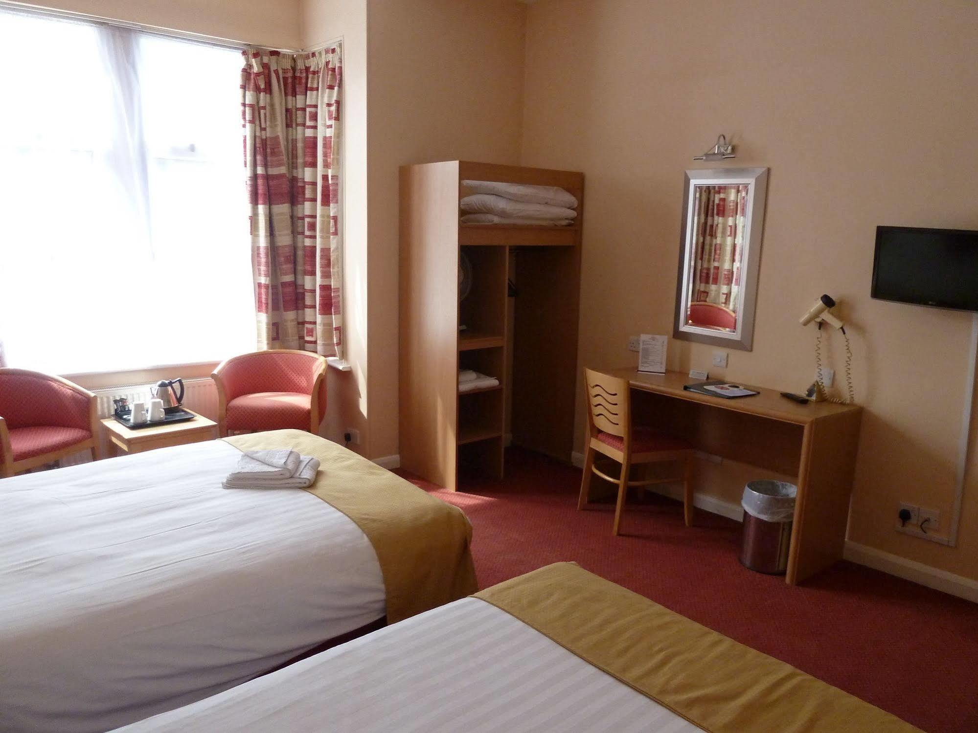 Hotel Antoinette Kingston