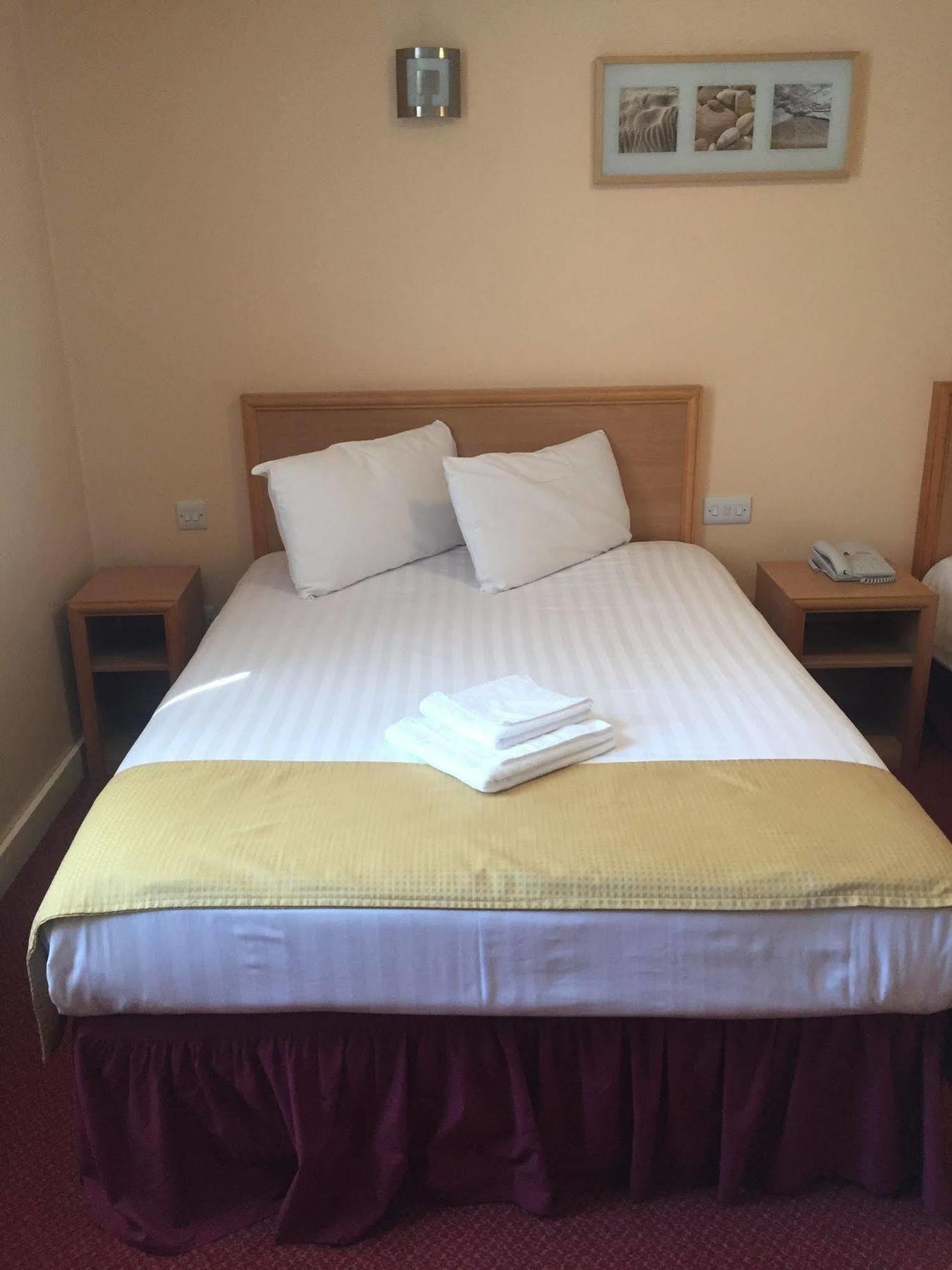 Hotel Antoinette Kingston 3*